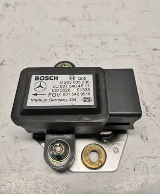 Mercedes-Benz S W220 ESP acceleration yaw rate sensor 0265005230 LU0015404517 0013628