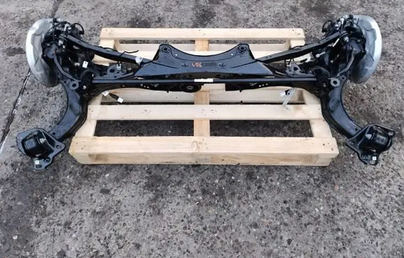BMW 2 Active Tourer U06 Rear axle beam 