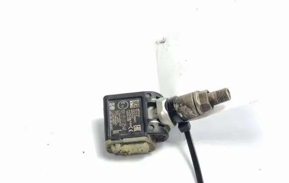 BMW X4M F98 Tire pressure sensor 6887140