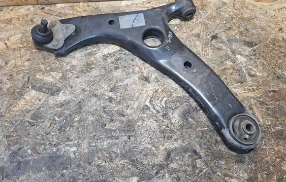 Toyota RAV 4 (XA20) Front control arm