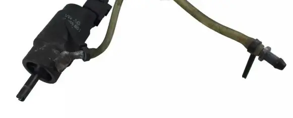 Volkswagen PASSAT B5 Windscreen/windshield washer pump 1H5955651