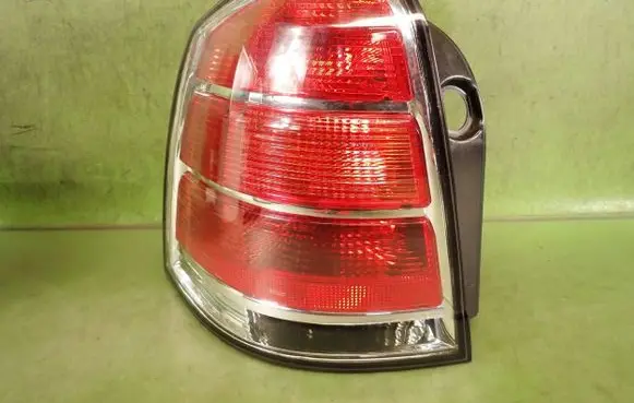 Opel Zafira B Rear/tail lights 442-1948L