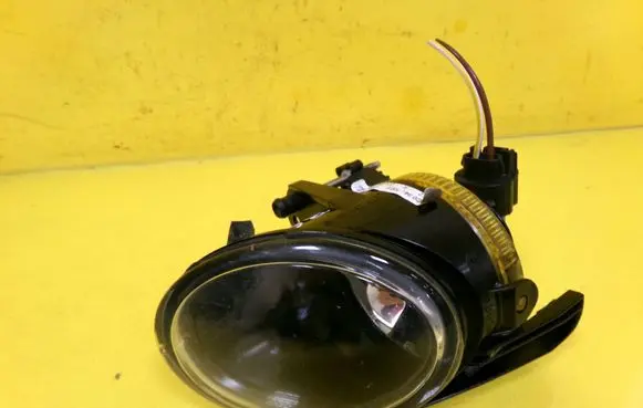 Volkswagen PASSAT B6 Front fog light 271294-00