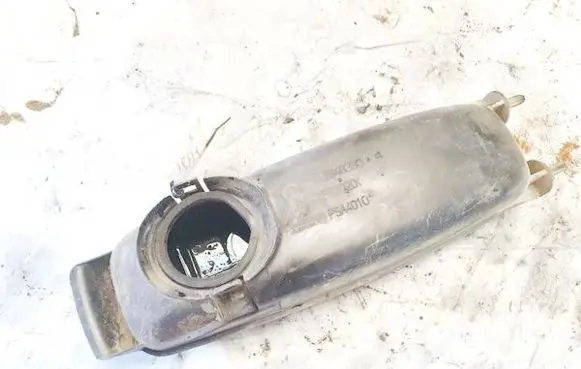 Intake resonator