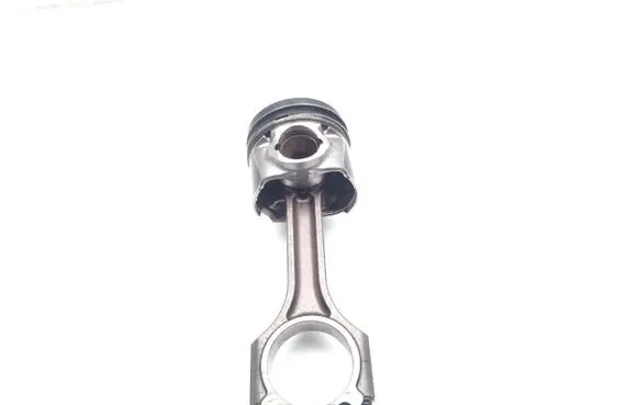 KIA Ceed Piston with connecting rod D4FB