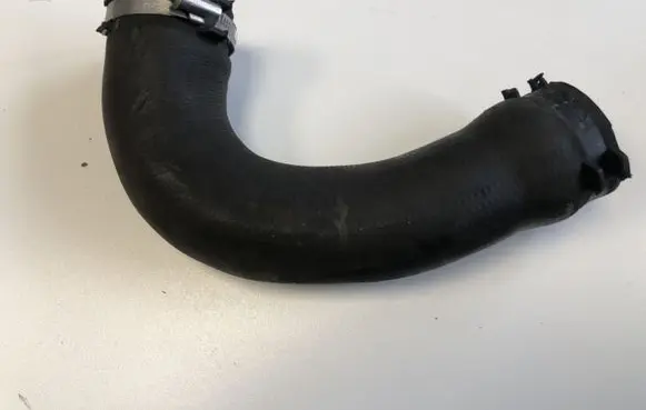 Audi A4 S4 B8 8K Intercooler hose/pipe 8K0145709H