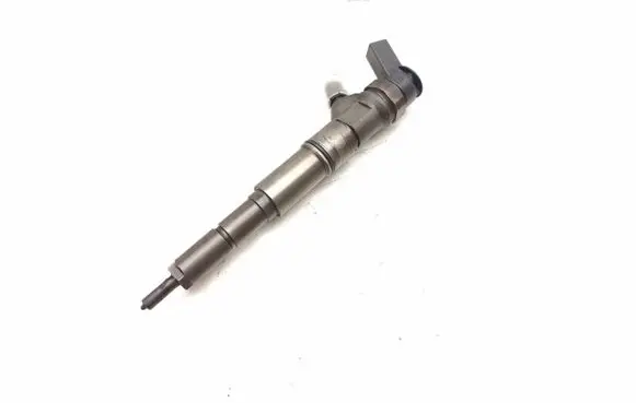 BMW 3 E90 E91 Fuel injector 7793836 0445110216