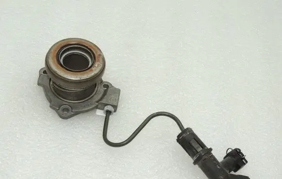 Suzuki Grand Vitara II Clutch slave cylinder 2382064J00000 2382064J00