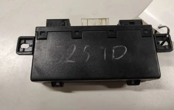BMW 5 E39 Door control unit/module FT0036 613583776019 83776019