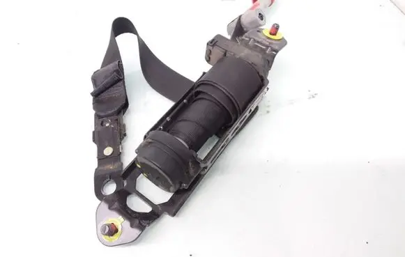 Volvo S60 Front seatbelt 30662744