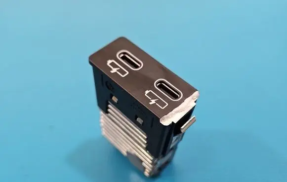 BMW iX1 USB socket connector 35586265A IMPRK1573728