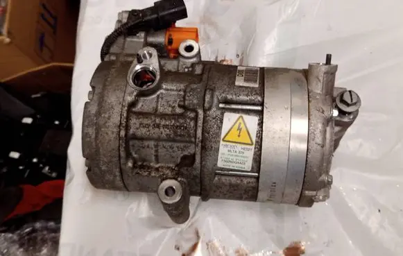 KIA Niro Air conditioning (A/C) compressor (pump) HES27 MLTA375 F502NDGAA03
