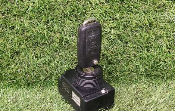 Audi A8 S8 D3 4E Ignition lock 3D0905865H 33300101