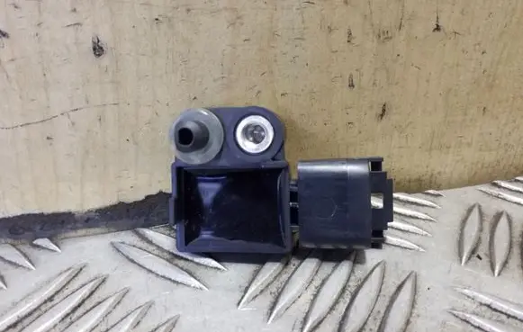BMW 5 GT F07 Airbag deployment crash/impact sensor 9159311