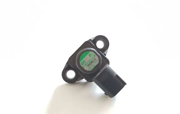 Mercedes-Benz ML W164 Air pressure sensor A0051535028
