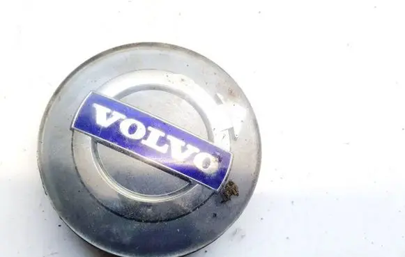 Volvo XC70 Original wheel cap 30666913 30748052