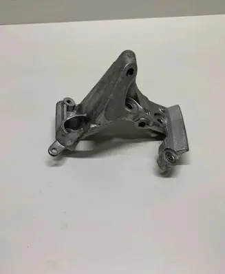 Land Rover Range Rover Sport L494 Power steering pump mounting bracket DPLA5A694AA