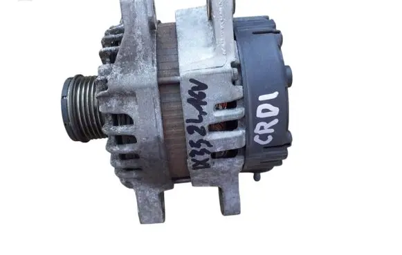 Hyundai ix35 Generator/alternator FG15S034 373002F100 2606259