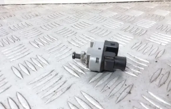 Ford Mondeo Mk III Brake pedal sensor switch 1S7T18480AA