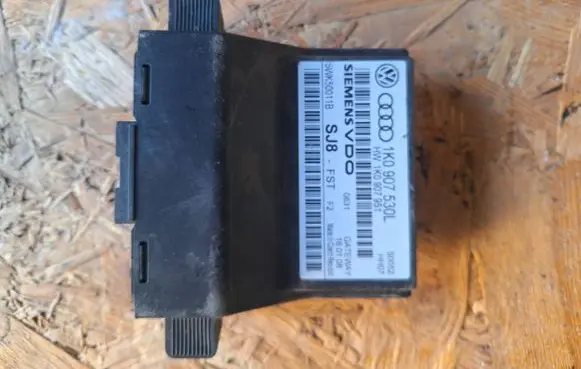 Volkswagen PASSAT B6 Gateway control module 1K0907530L 5WK50011B
