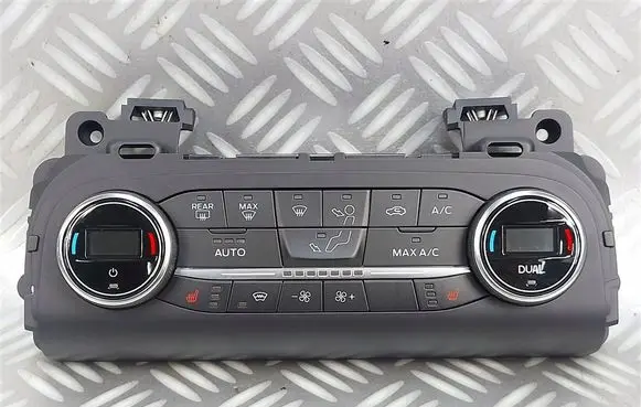 Ford Kuga III Climate control/heater control trim LJ6T18C612DC
