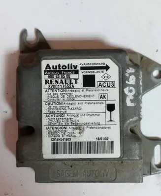 Renault Scenic I Airbag control unit/module 8200117652A 608639900
