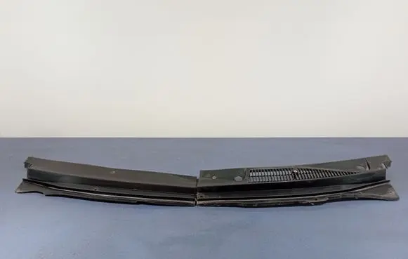 Ford Cougar Wiper trim 98BGC02226AH