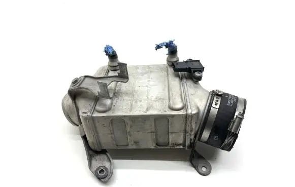 BMW 5 F10 F11 Intercooler radiator 7575405 7575403