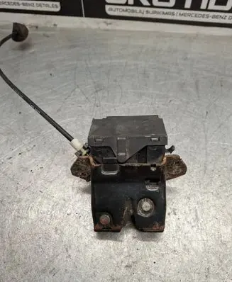Mercedes-Benz E W211 Loading door lock A1717500085 A1717500185