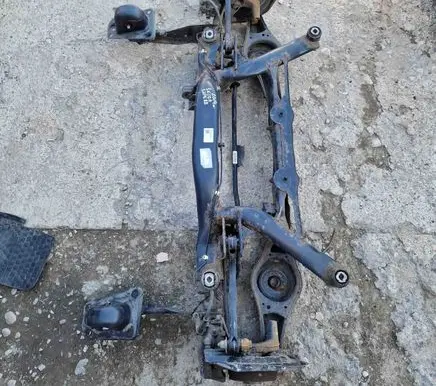 Skoda Superb B6 (3T) Rear axle beam 