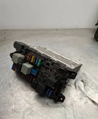 Mercedes-Benz E W211 Fuse module 2115453801