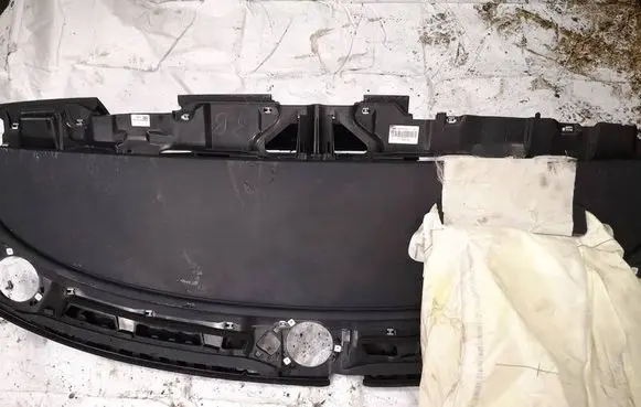 Tesla Model Y Dashboard 641046811e