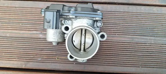 Ford C-MAX II Throttle valve 50989002