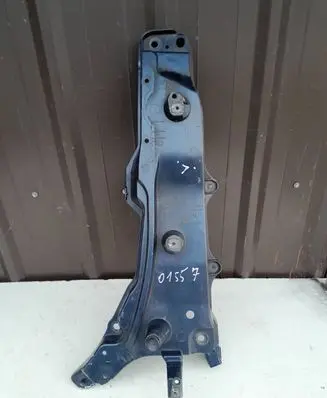 Volvo XC90 Fender mounting bracket 31391777 LLL16212