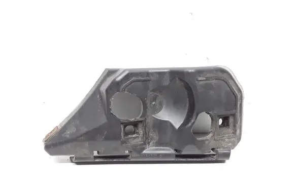 Volvo V50 Front bumper mounting bracket 30655875