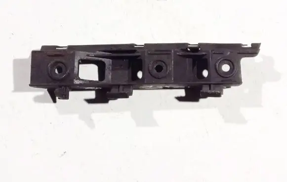 Volkswagen PASSAT B6 Front bumper mounting bracket 3c0807184