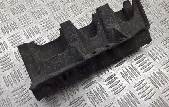 Renault Megane II Engine mount vacuum valve 