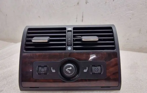 Audi A8 S8 D2 4D Rear air vent grill 4D0819203G