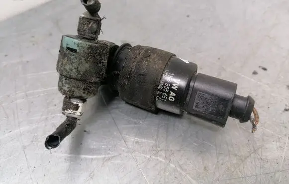 Audi A6 S6 C6 4F Windscreen/windshield washer pump 1K6955651