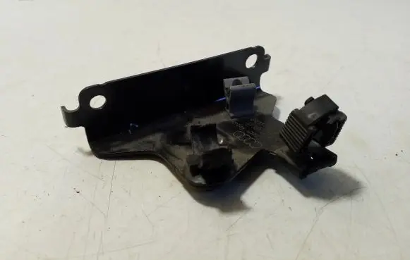 Audi e-tron Other engine bay part 4KE820495B