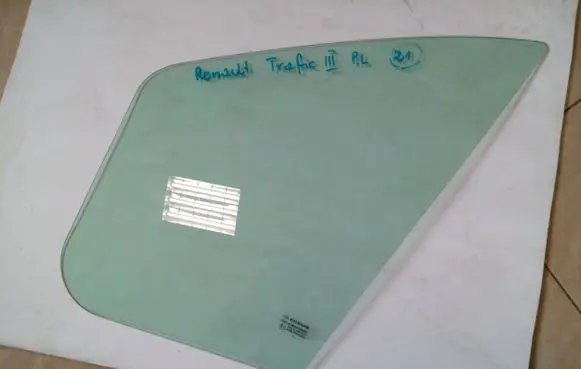 Renault Trafic III (X82) Side middle window/glass NE68092