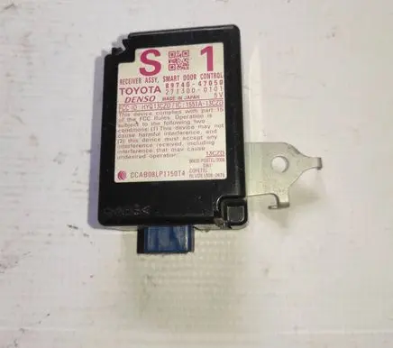 Toyota Prius (XW20) Door control unit/module 8974047050 2713000101