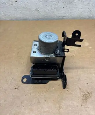 Peugeot 3008 II ABS Pump 9824311280 3032374351