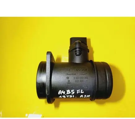 Audi A4 S4 B5 8D Mass air flow meter 0281002216 028906461