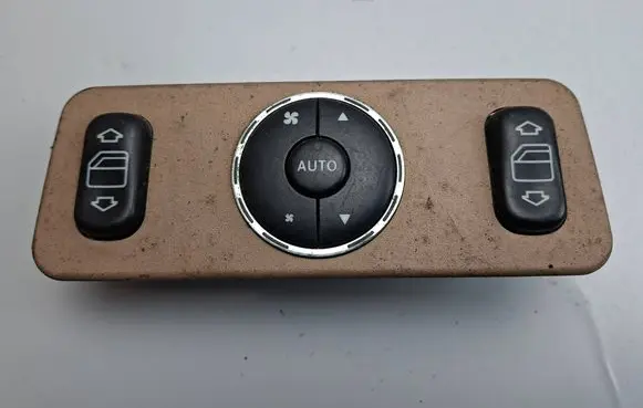 Mercedes-Benz ML W163 Electric window control switch A1638200326 03420670 2001071219