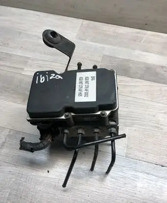 Seat Ibiza IV (6J,6P) ABS Pump 6Q0907379AF