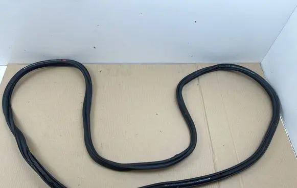 Porsche Panamera (971) Trunk rubber seal (body) 974827705C