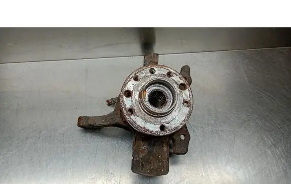 Opel Astra H Front wheel hub spindle knuckle