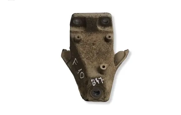BMW 5 F10 F11 Engine mounting bracket 6793004