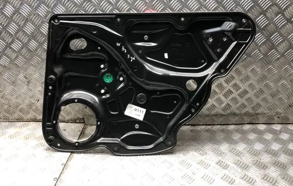Rear window lifting mechanism without motor